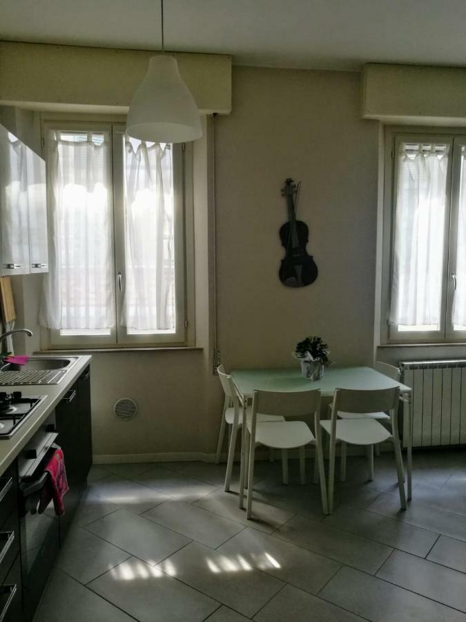 Appartement Casa Eva 2010 à Crémone Extérieur photo