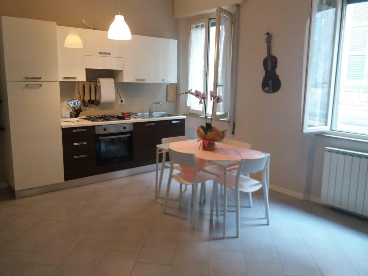 Appartement Casa Eva 2010 à Crémone Extérieur photo